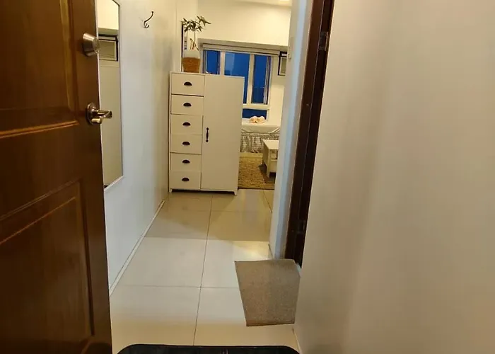 Montaire * Manila